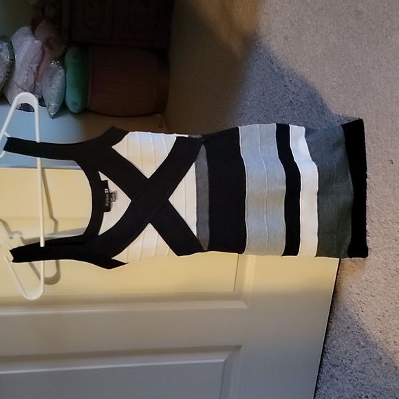 Cocktail dress - Picture 3 of 4